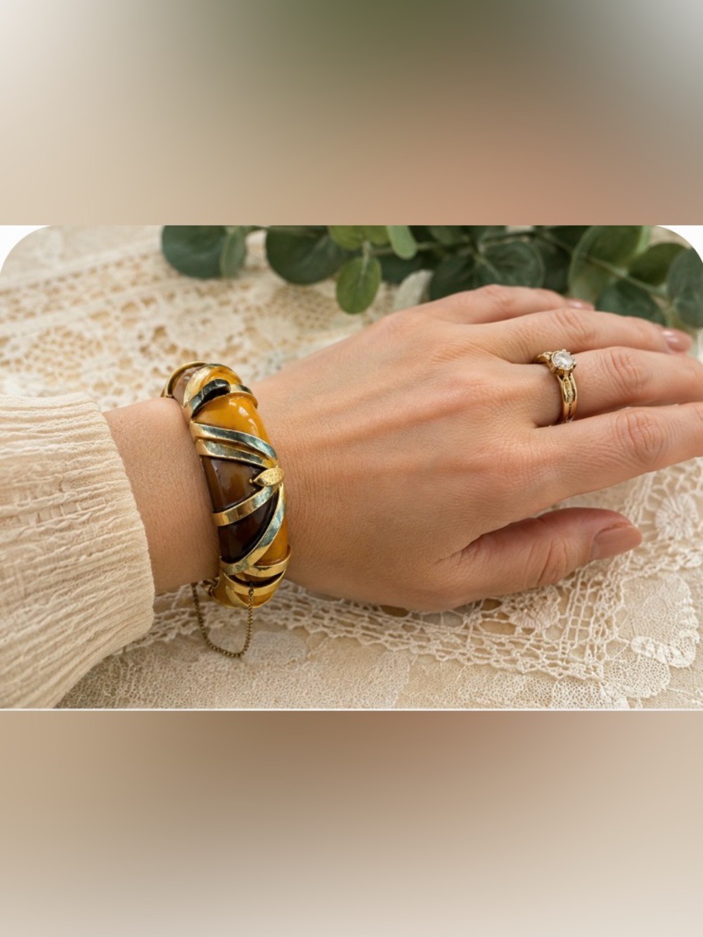 Original by Robert Hinged Bracelet Brown Amber Gold Tone Signed. 1960’s Era.